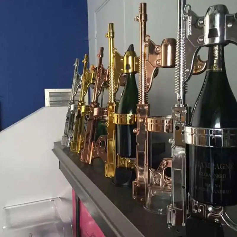 champagne gun  1