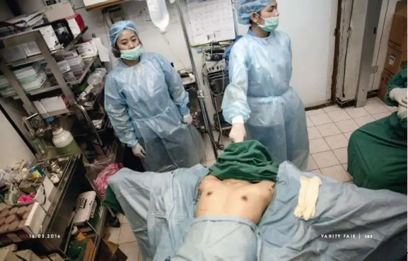 clinica per il cambio di sesso a bangkok  