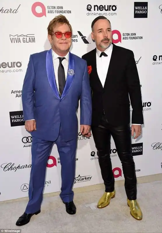 elton john con marito