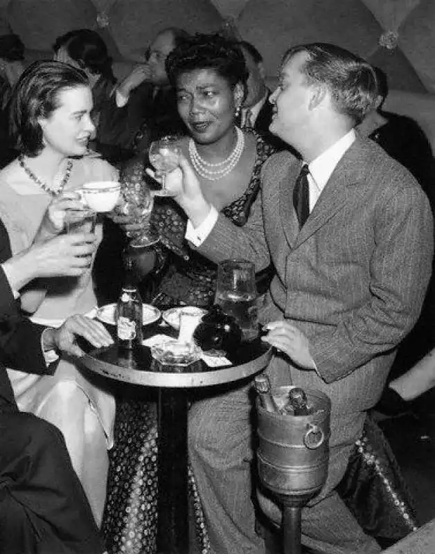 gloria vanderbilt, pearl bailey & truman capote