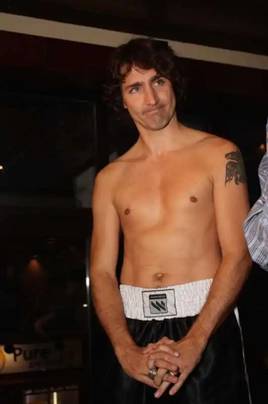 justin  trudeau boxeur 