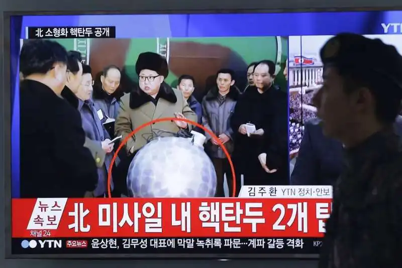 KIM JONG UN E LA MINI TESTATA NUCLEARE