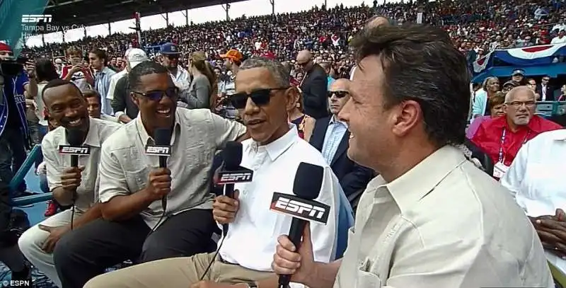 obama a una partita di baseball a cuba