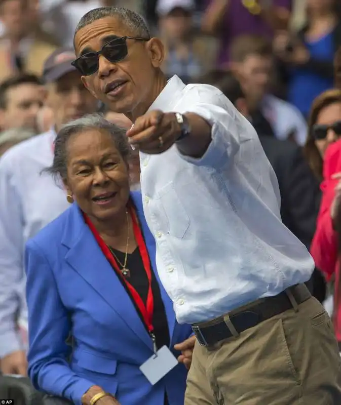 obama con la vedova di jackie robinson