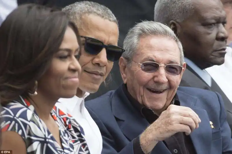 obama michelle e raul castro alla partita