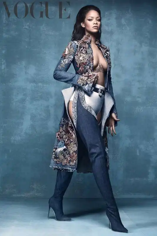 rihanna cowgirl copertina vogue inglese