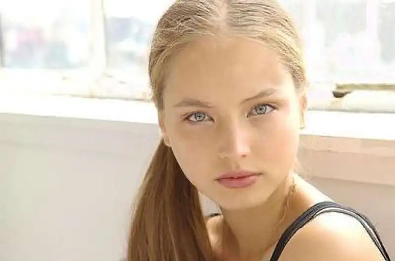 Ruslana Korshunova  