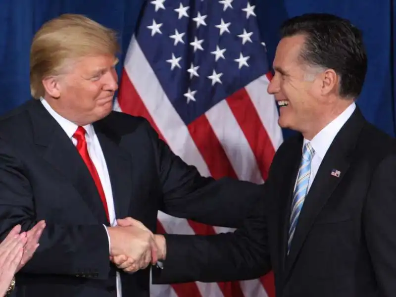 TRUMP E ROMNEY