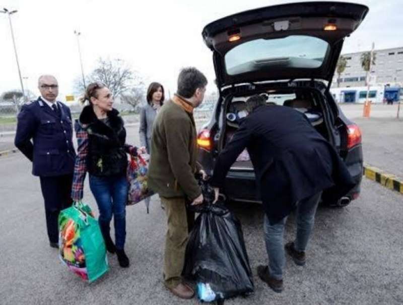 valter lavitola esce dal carcere 8