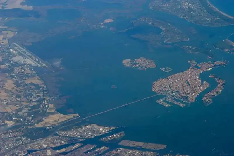 AEROPORTO VENEZIA2