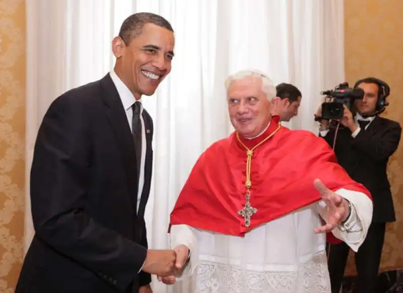 BARACK OBAMA PAPA RATZINGER