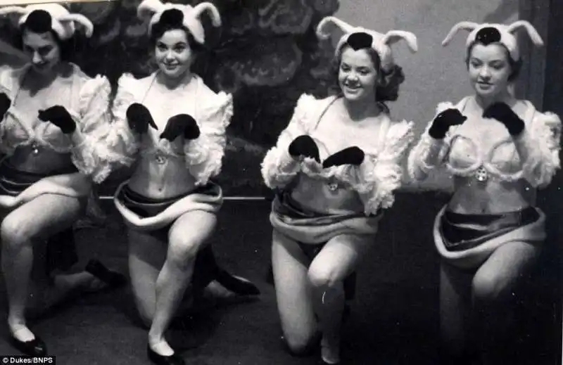 bunny girls windmill theatre