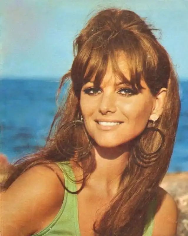 CLAUDIA CARDINALE