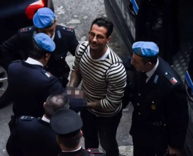 fabrizio corona in carcere 