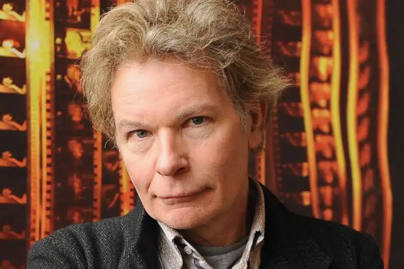 JULIEN TEMPLE