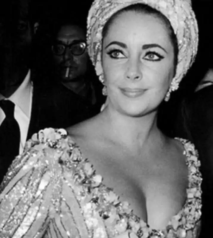 liz taylor durante cleopatra