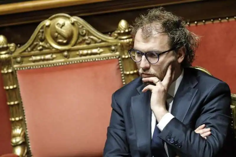 lotti in senato per la mozione di sfiducia