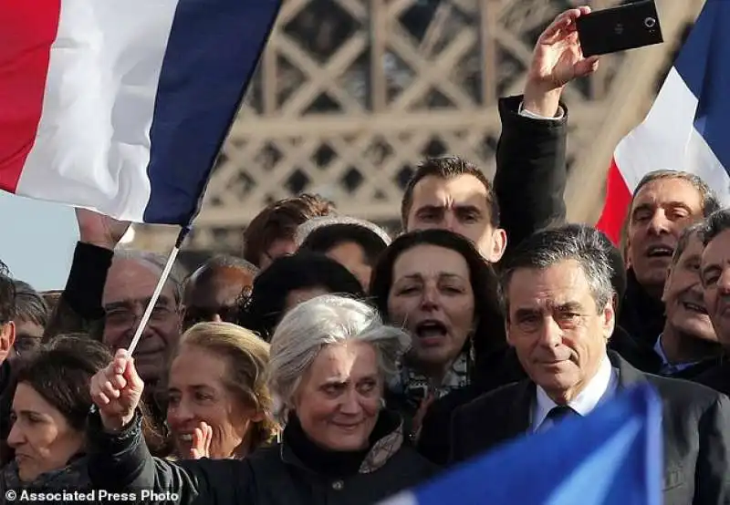 manifestazione pro fillon parigi  2