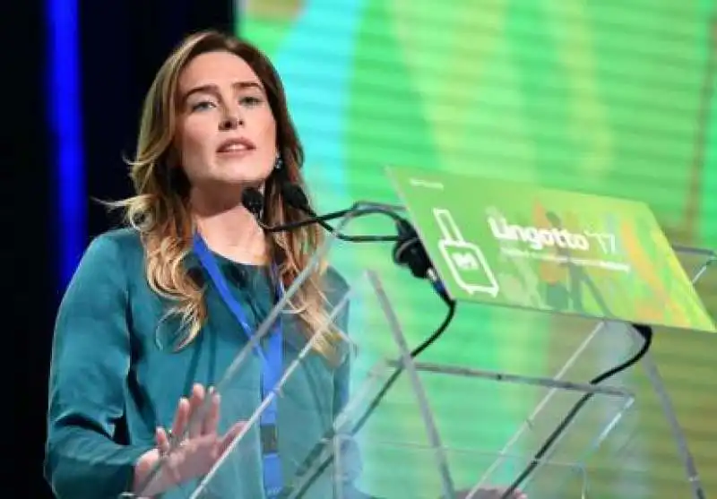 maria elena boschi al lingotto