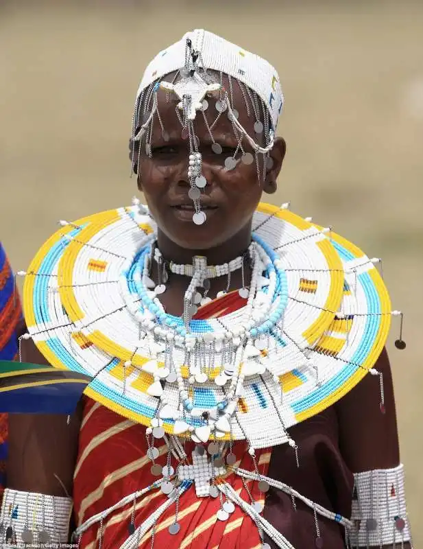 masai in tenuta celebrativa