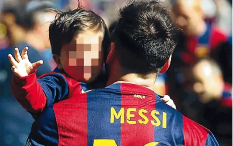 MESSI COL FIGLIO