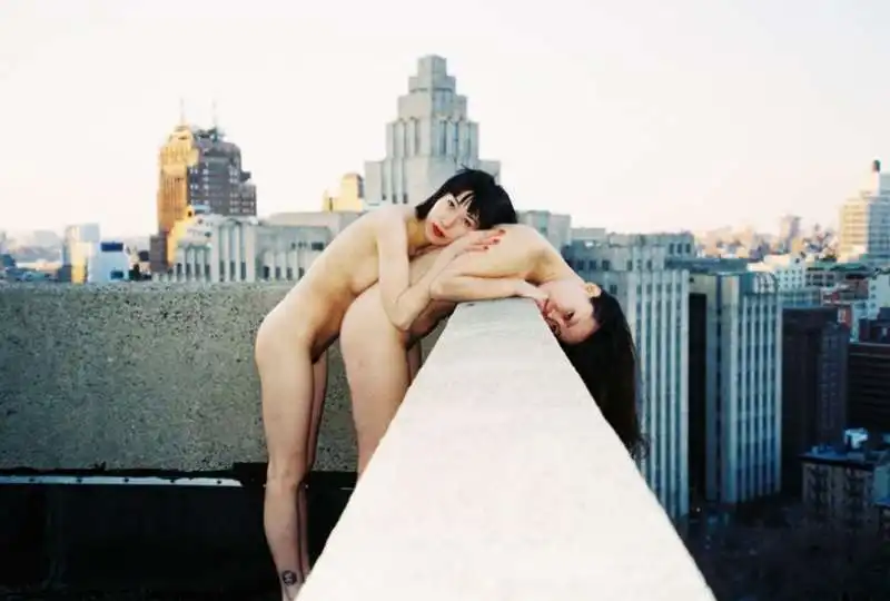 ren hang 8