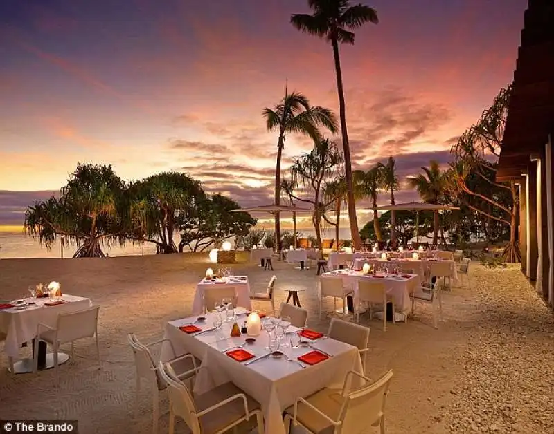 ristorante sulla spiaggia the brando