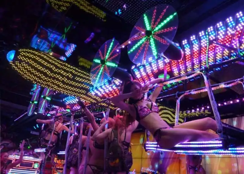 robot restaurant in tokyo  copia