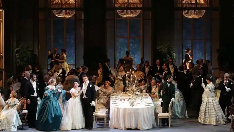 VERDI TRAVIATA