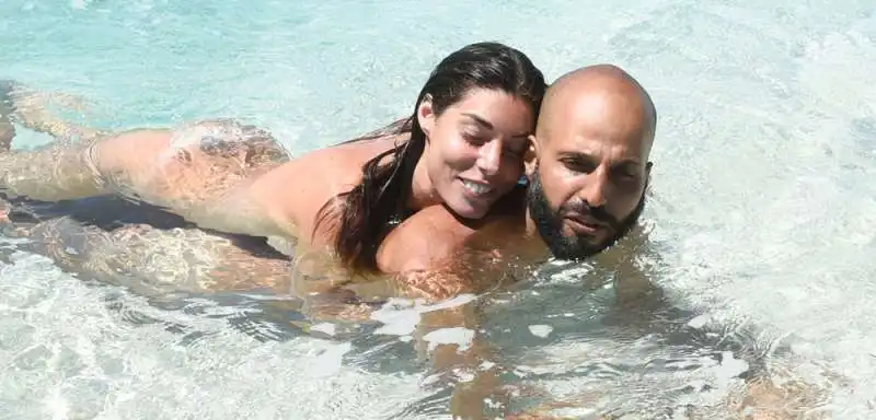 bianca atzei e jonathan nudi all isola  2