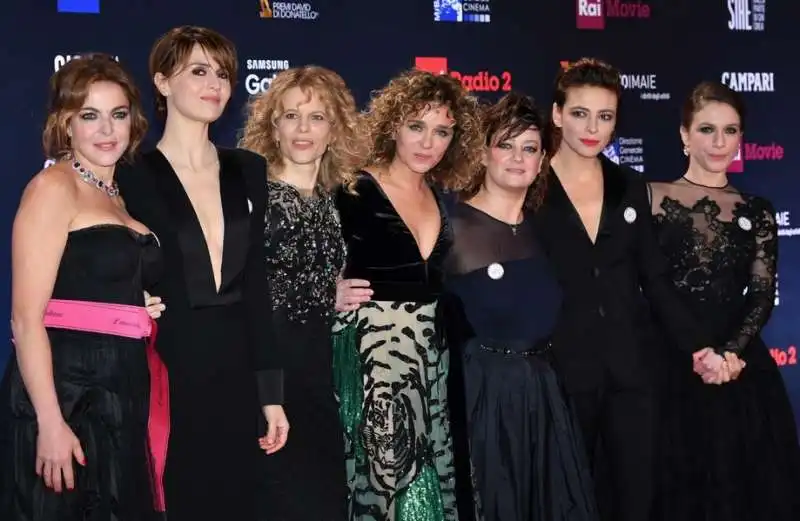 claudia gerini paola cortellesi   sonia bergamasco  valeria golino  vittoria mezzogiorno jasmine trinca  isabella ragonese