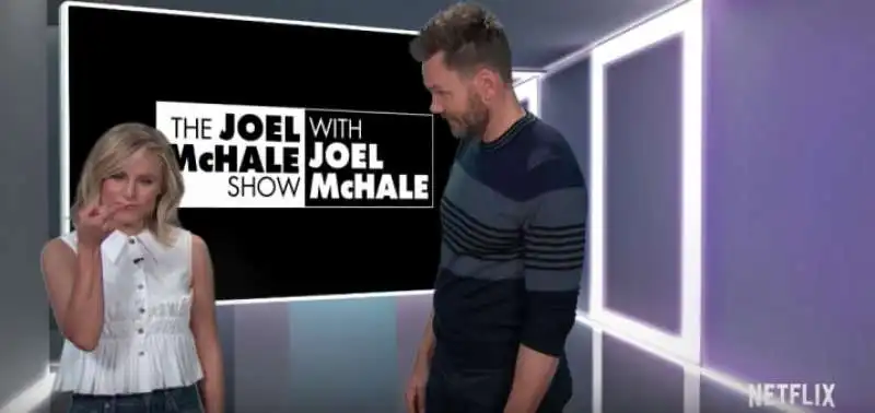 kristen bell e joel mchale 2