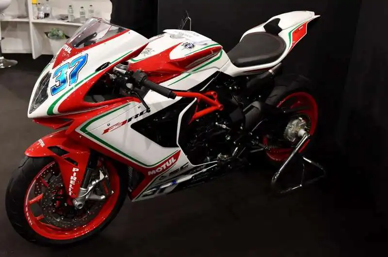 moto mv agusta (2)