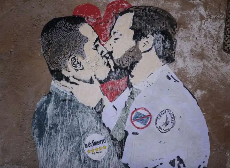 murale salvini di maio