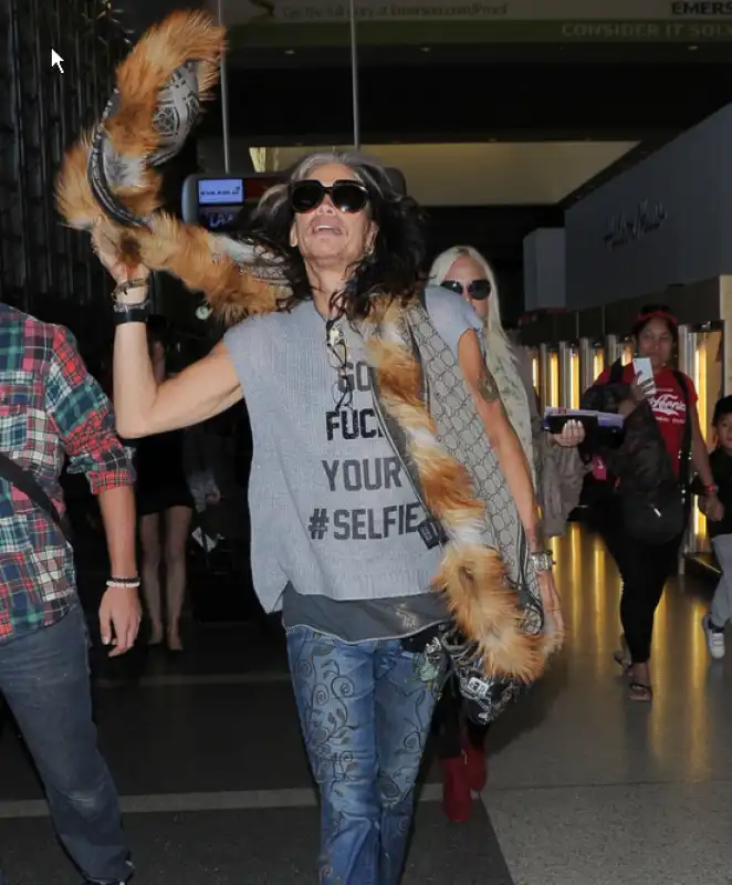 steven tyler go fuck your selfie