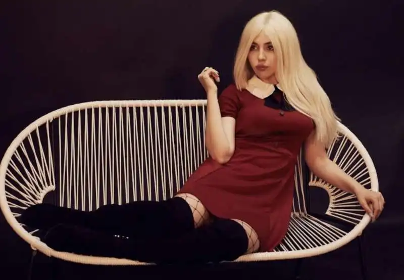 ava max 26