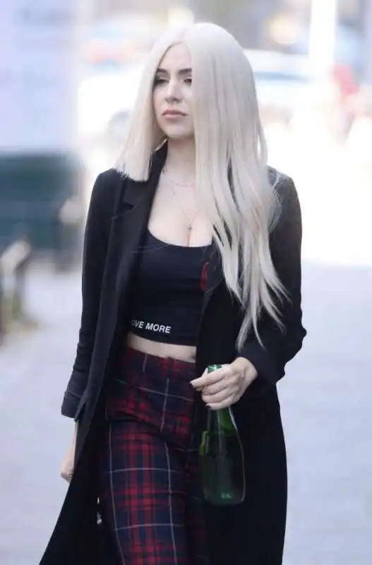 ava max 28