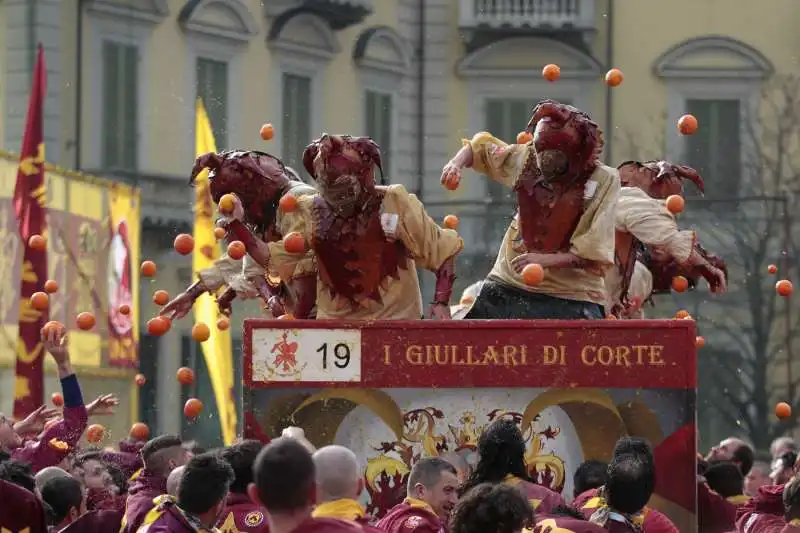 carnevale 2019 a ivrea   battaglia delle arance 1