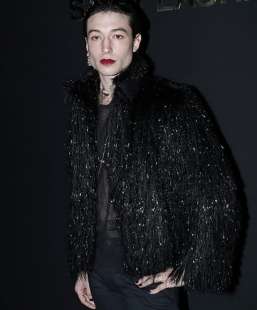 ezra miller 2