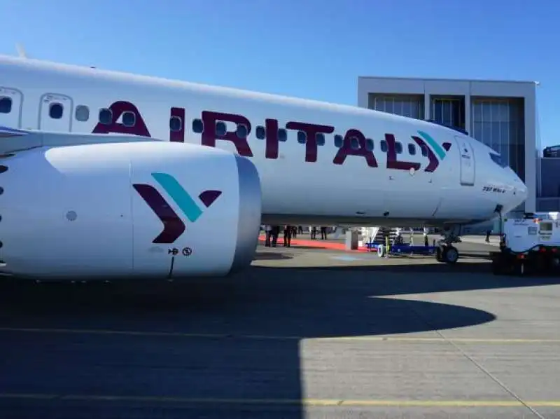 IL BOEING 737 MAX 8 DI AIR ITALY