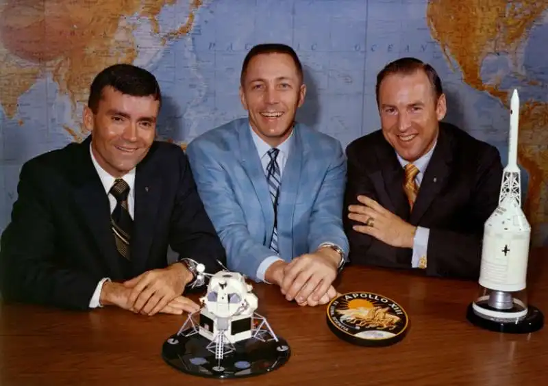 JIM LOVELL APOLLO