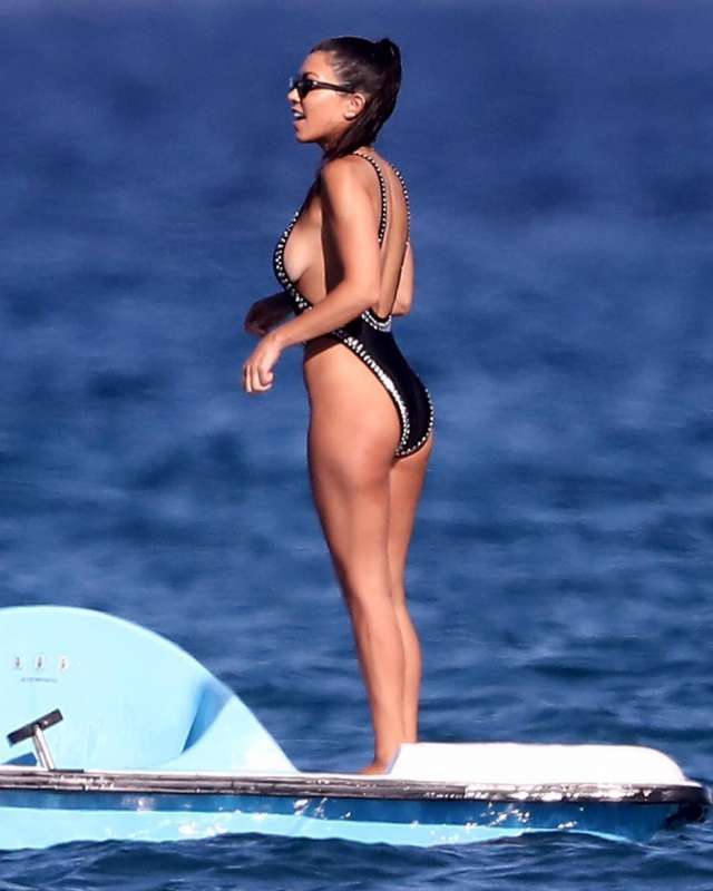 kourtney kardashian 37