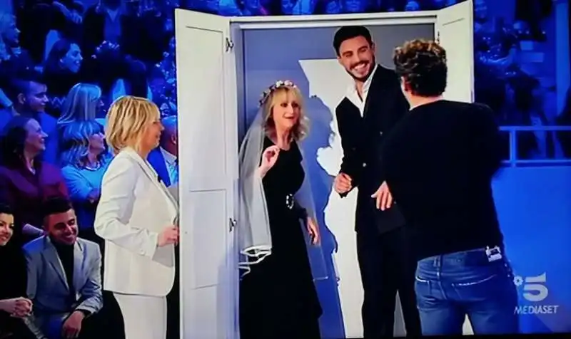 maria de filippi chiude nell armadio francesco monte e luciana littizzetto 