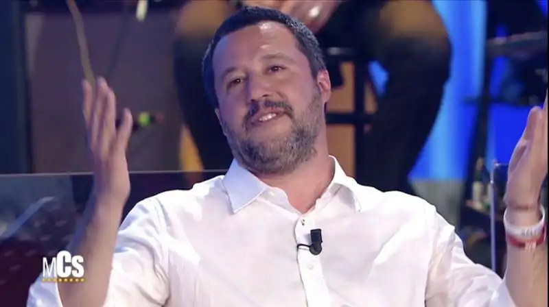 matteo salvini al maurizio costanzo show 21