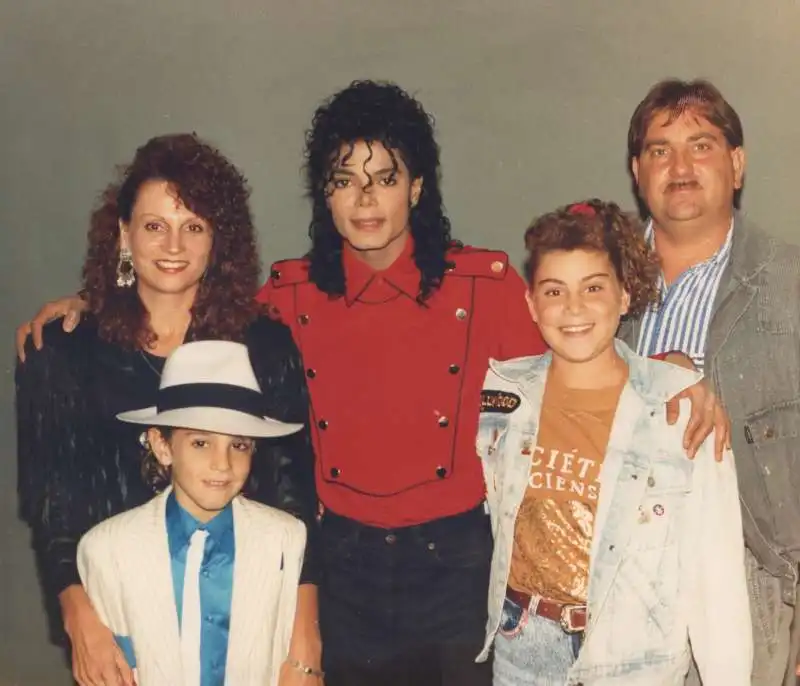 Michael Jacksons AND ROBSONS 