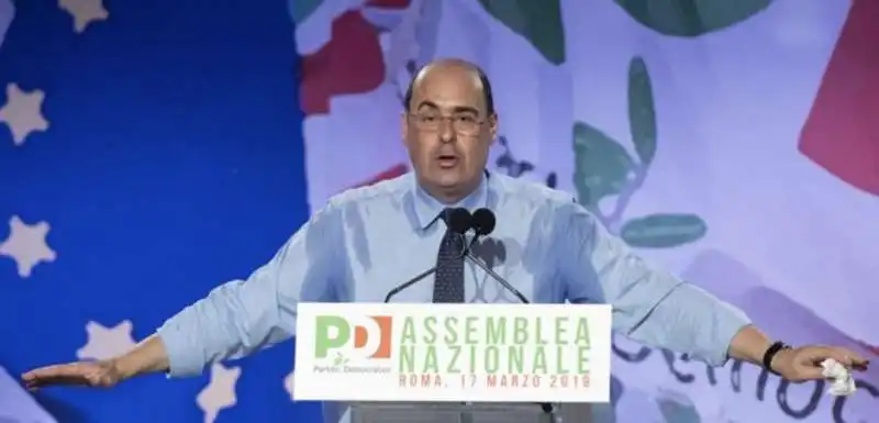 nicola zingaretti suda all'assemblea pd 3