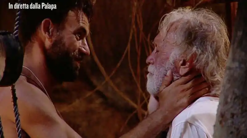 riccardo fogli umiliato all'isola 4