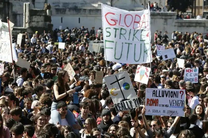 roma   corteo per l'ambiente   fridaysforfuture 41