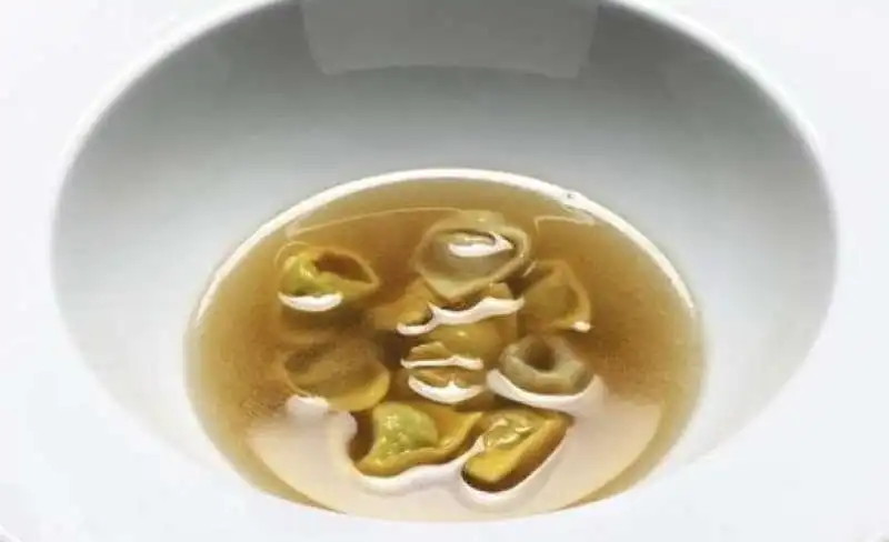 tortellini in brodo