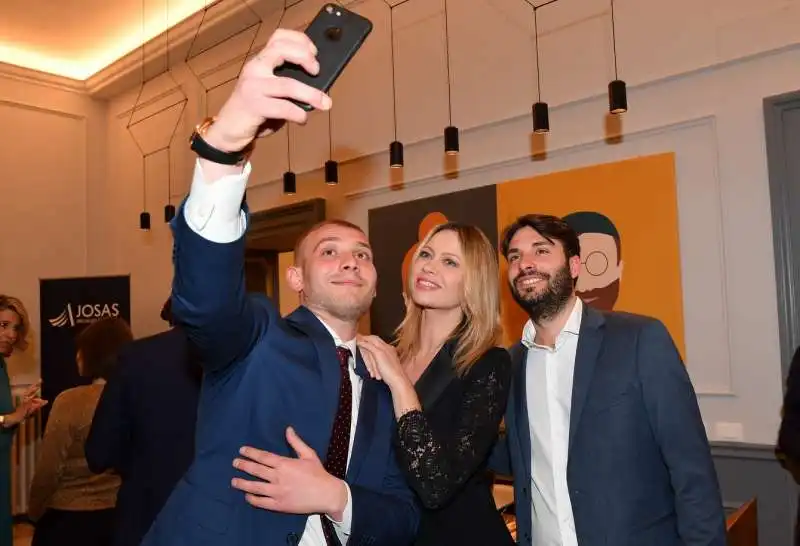 un selfie con anna falchi (2)